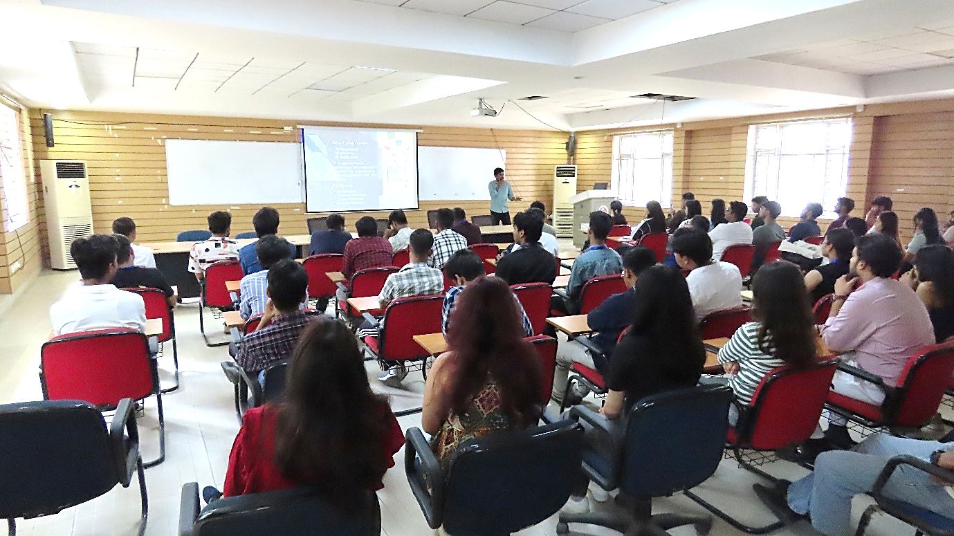 Participants visiting BioNEST, IITG